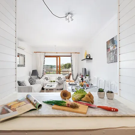 Lägenhet New Sol With Sea Views And Balcony By Bebreeze